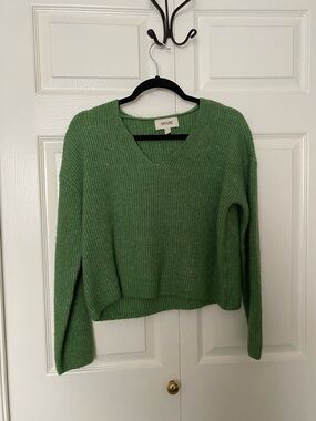Oversized Green V-Neck Ribbed Sweater